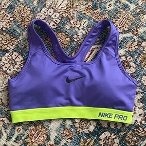 Nike pro racerback sports bra